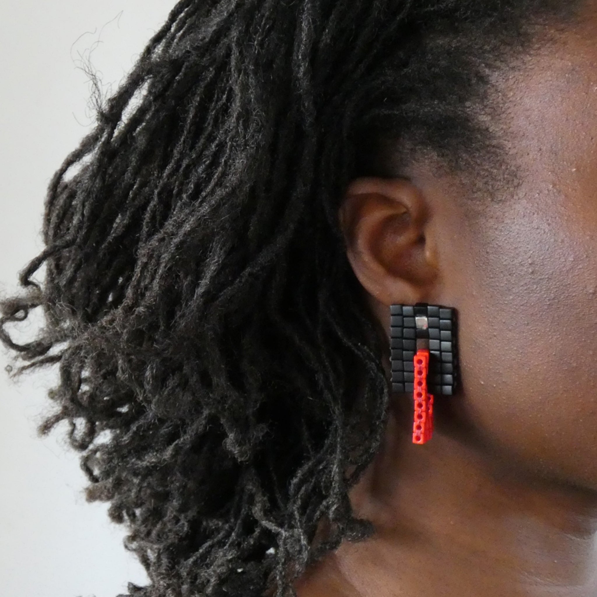 Nwene Black and Red Beaded Interlocking Earrings